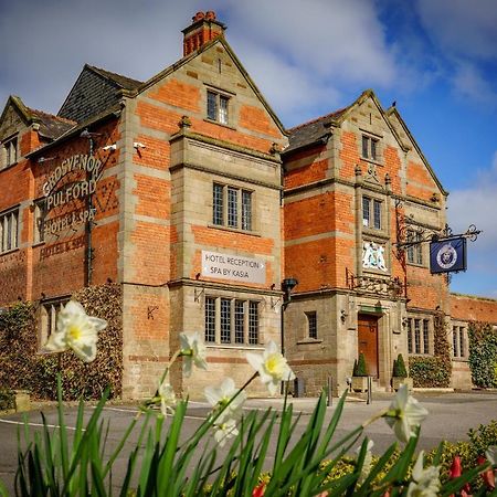 Grosvenor Pulford Hotel & Spa Exteriör bild